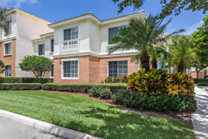 8211 Myrtlewood Cir W, Palm Beach Gardens, FL 33418, Sold 09/22/20