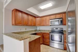 4075 Village Dr, Delray Beach, FL 33445, Sold 09/17/20