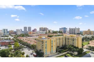 403 S Sapodilla Ave, West Palm Beach, FL 33401, Sold 01/14/21