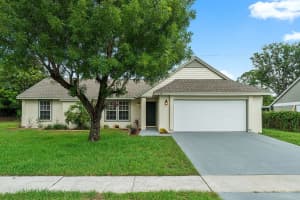 112 Sherwood Dr, Royal Palm Beach, FL 33411, Sold 07/27/20