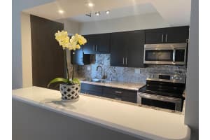 4111 NE 21st Way, Lighthouse Point, FL 33064, Sold 09/11/20