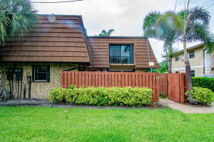 1458 N Lawnwood Cir, Fort Pierce, FL 34950, Sold 08/25/20