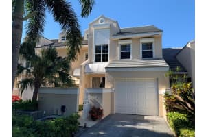 233 N Lakeshore Dr, Hypoluxo, FL 33462, Sold 08/31/20