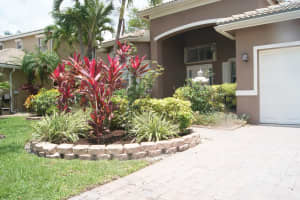 6765 Finamore Cir, Lake Worth, FL 33467, Sold 10/06/20