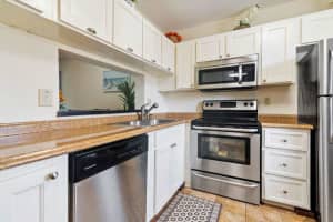 5580 Lakeside Dr, Margate, FL 33063, Sold 09/14/20
