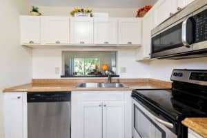 5580 Lakeside Dr, Margate, FL 33063, Sold 09/14/20