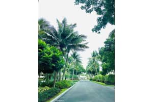 27 Royal Palm Way, Boca Raton, FL 33432, Sold 10/15/20