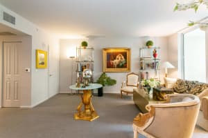 403 S Sapodilla Ave, West Palm Beach, FL 33401, Sold 10/23/20