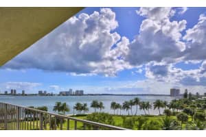 801 Lake Shore Dr, West Palm Beach, FL 33403, Sold 08/03/20