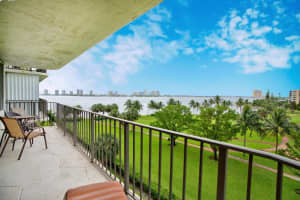 801 Lake Shore Dr, West Palm Beach, FL 33403, Sold 08/03/20