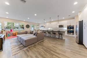 87 Dogwood Ct, Royal Palm Beach, FL 33411, Sold 08/28/20