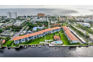 101 NE 19th Ave, Deerfield Beach, FL 33441, Sold 01/19/21