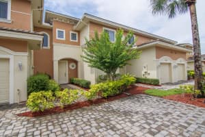 2588 Stockbridge Square SW, Vero Beach, FL 32962, Sold 07/08/20