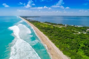 228 Ocean Bay Dr, Jensen Beach, FL 34957, Sold 07/24/20