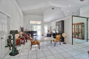 9276 Lakeside Ln, Boynton Beach, FL 33437, Sold 07/17/20