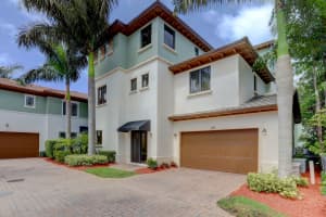 125 NW Gardner St, Boca Raton, FL 33432, Sold 08/04/20