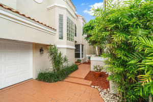 17491 Tiffany Trace Dr, Boca Raton, FL 33487, Sold 07/08/20