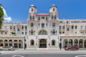 235 Sunrise Ave, Palm Beach, FL 33480, Sold 08/21/20