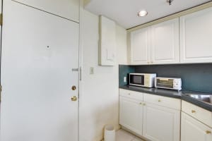 235 Sunrise Ave, Palm Beach, FL 33480, Sold 08/21/20