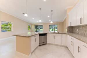 1983 Discovery Cir E, Deerfield Beach, FL 33442, Sold 08/10/20