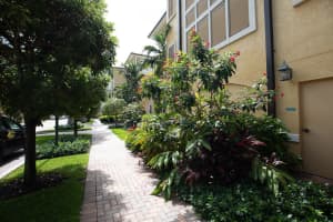 3940 N Flagler Dr, West Palm Beach, FL 33407, Sold 10/26/20