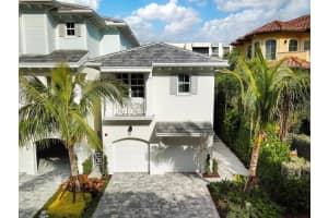 963 Sweetwater Ln, Boca Raton, FL 33431, Sold 07/17/20