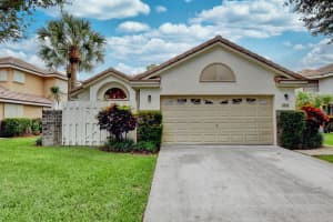 4325 Sherwood Forest Dr, Delray Beach, FL 33445, Sold 12/08/20