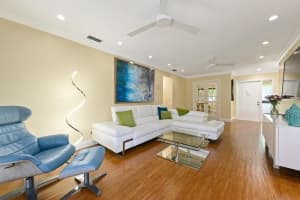 85 Pelican Pointe Dr, Delray Beach, FL 33483, Sold 08/21/20