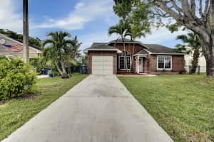 5647 Pebble Brook Ln, Boynton Beach, FL 33472, Sold 07/15/20