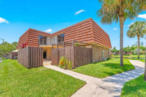 8421 Boca Rio Dr, Boca Raton, FL 33433, Sold 07/30/20