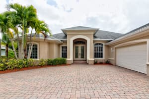 4165 Chablis St SW, Vero Beach, FL 32968, Sold 08/05/20