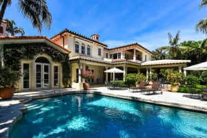 236 Via Las Brisas, Palm Beach, FL 33480, Sold 12/22/20
