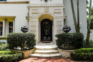 236 Via Las Brisas, Palm Beach, FL 33480, Sold 12/22/20