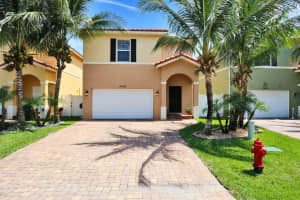 3422 Elizabeth Pl N, Palm Springs, FL 33461, Sold 07/27/20