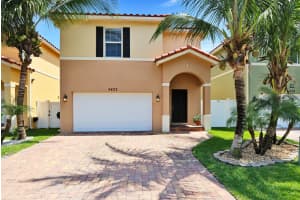 3422 Elizabeth Pl N, Palm Springs, FL 33461, Sold 07/27/20