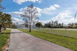 2258 Palm Deer Dr, Loxahatchee, FL 33470, Sold 10/09/20