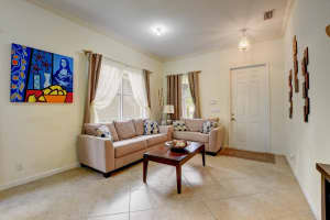 1084 Grove Park Cir, Boynton Beach, FL 33436, Sold 07/30/20