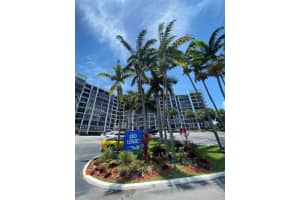 200 Leslie Dr, Hallandale Beach, FL 33009, Sold 10/06/20