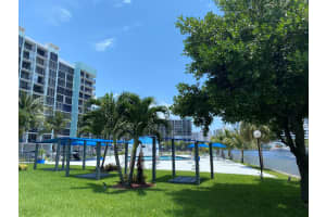 200 Leslie Dr, Hallandale Beach, FL 33009, Sold 10/06/20