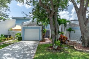 103 Fairway Ln, Royal Palm Beach, FL 33411, Sold 08/28/20