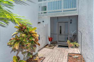 103 Fairway Ln, Royal Palm Beach, FL 33411, Sold 08/28/20