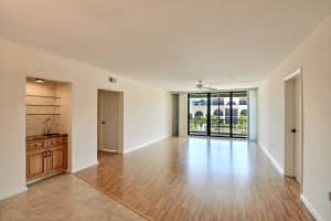 MLS# R10631328, Vero Beach, Florida 32963