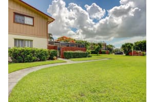 4235 Landar Dr, Lake Worth, FL 33463, Sold 09/03/20