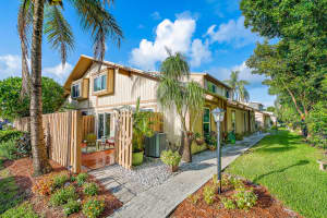 312 Maplecrest Cir, Jupiter, FL 33458, Sold 08/07/20