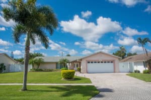 5449 Sandhurst Cir S, Lake Worth, FL 33463, Sold 08/14/20