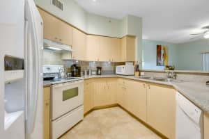 350 Crestwood Cir, Royal Palm Beach, FL 33411, Sold 08/20/20