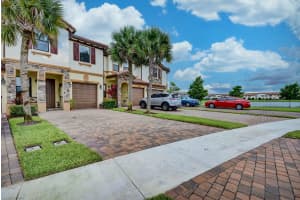 5280 Santa Maria Ave, Boynton Beach, FL 33436, Sold 07/30/20
