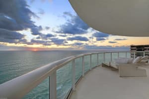 4600 N Ocean Dr, Riviera Beach, FL 33404, Sold 05/07/21