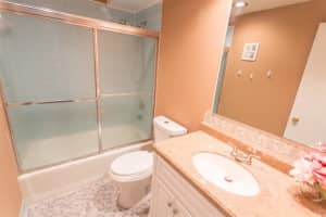 632 NW 13th St, Boca Raton, FL 33486, Sold 07/15/20