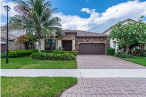 8870 Willow Cove Ln, Lake Worth, FL 33467, Sold 08/25/20